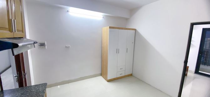 Cho Thuê CCMN 165 Phố Chợ Khâm Thiên Đống Đa 35m2 1K1N Full Nội Thất Thang Máy Ban Công - 1
