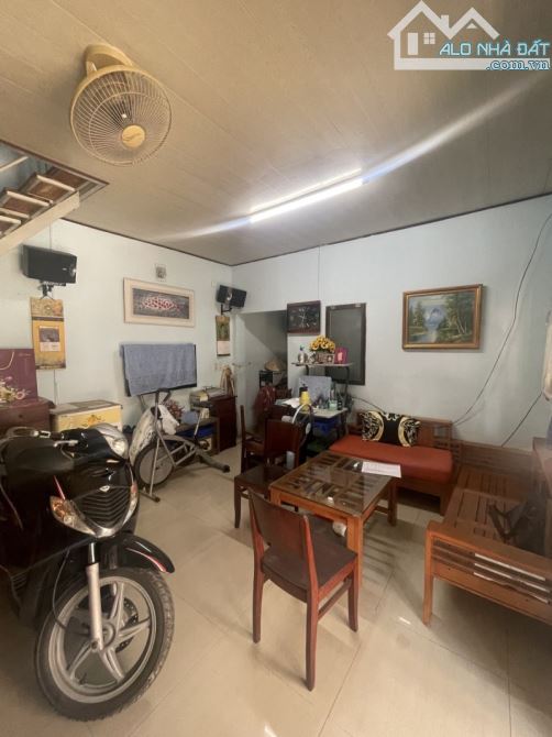 LÔ GÓC, Ô TÔ NGỦ TRONG NHÀ, CƯ XÁ PHÚ LÂM B , F13, Q6, 2 TẦNG, 99M2, 9.3 TỶ. - 1