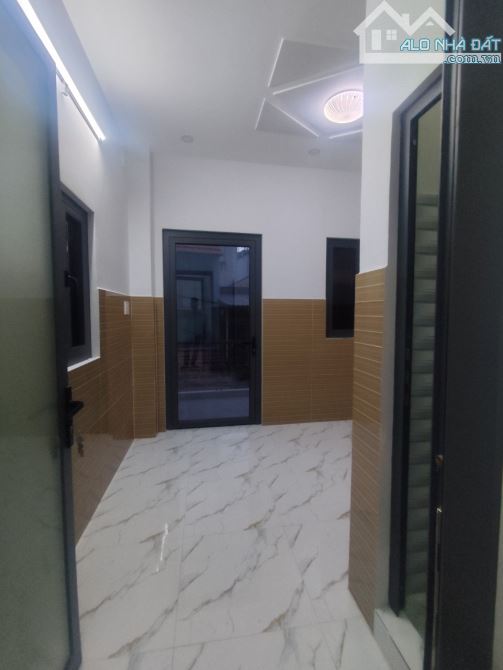 Nhà mới xây nở hậu Nguyễn Văn Luông 45 m2, 2 tầng BTCT góc thoáng - 3