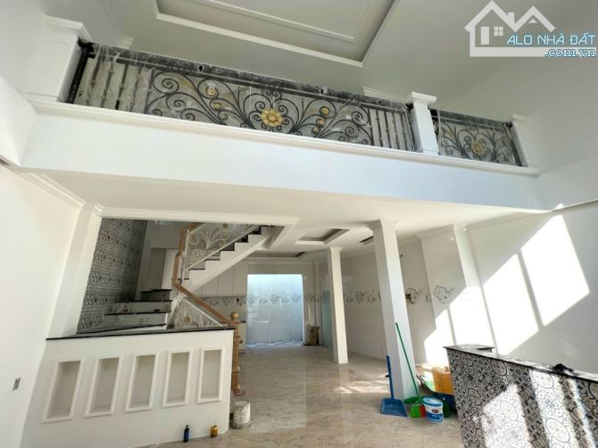 Bán nhà TL 10- Bình Tân 5 tầng 70m2 .ngang 7m .chỉ: 5 tỷ nhỉnh - 2