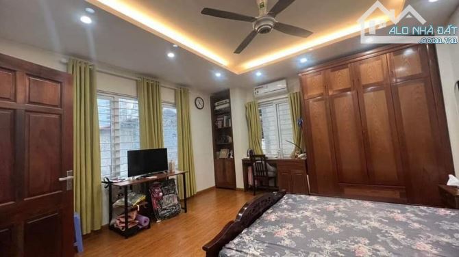 ĐỊNH CƯ Bán Nhà Đẹp 5 Tầng Lê Văn Sỹ, 63m2, Ngang 4.2m, 9 Tỷ TL - 2