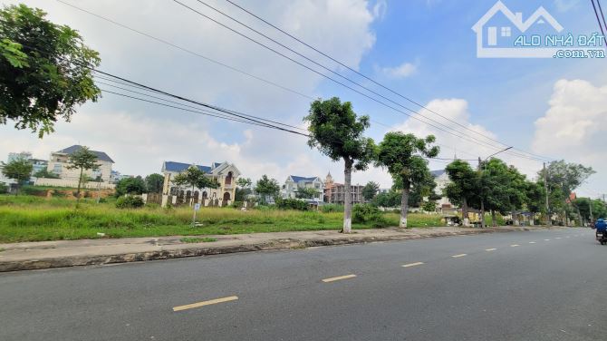 Bán đất (thuộc khu biệt thự) 16x23m mặt tiền Huỳnh Thị Tươi p.Tân Bình - 3
