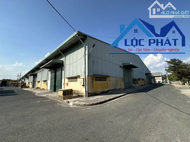 Cho thuê kho KCN Long Bình 1.200 m2 chỉ 55k/m2. P - 3