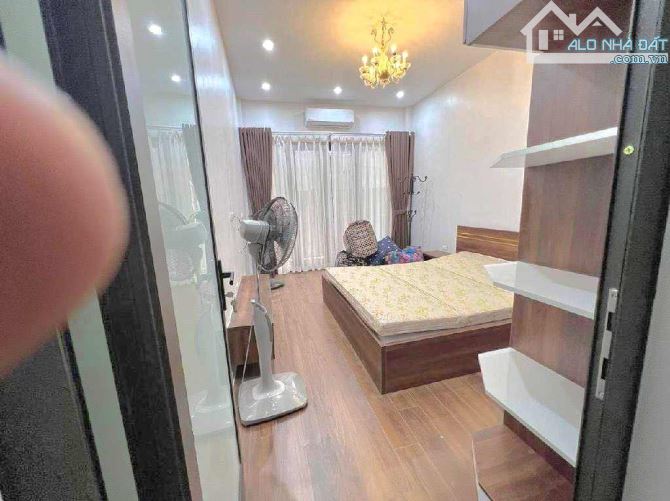 BÁN GẤP NHÀ GIANG VĂN MINH PHỐ VIP BA ĐÌNH KD, Ô TÔ THANG MÁY 40M X 7 TẦNG MT 4M 13,8 TỶ - 4