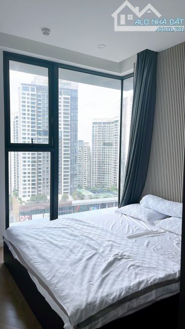 Căn hộ cho thuê 2PN, 77m2, Lô Góc View Landmark 81, Lumiere Riverside Quận 2 - 4