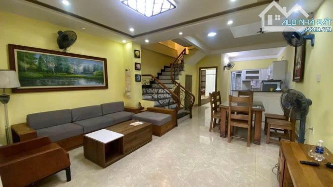 GIẢM SÂU! HOMESTAY 3 TẦNG - MT THẠCH LAM -ĐI BỘ RA BÃI BIỂN MỸ KHÊ -NGHỈ DƯỠNG - GIÁ 9.x T - 6