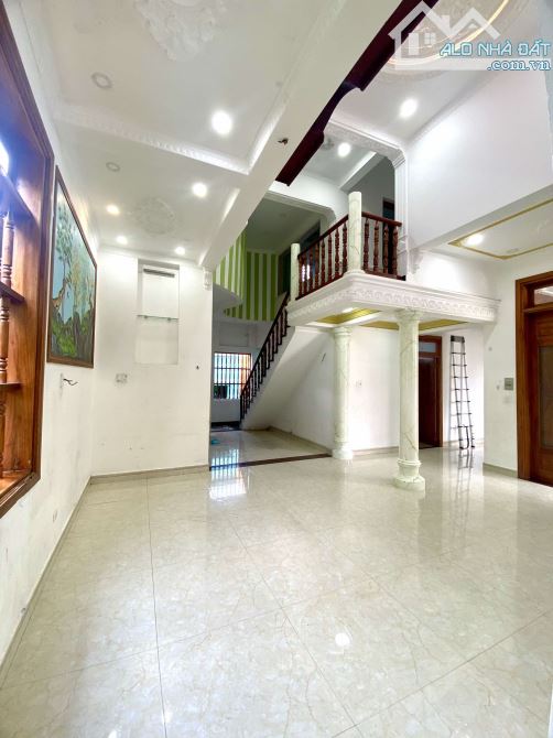 Bán Biệt Thự Thạnh Xuân 40, cực đẹp, cực rẻ, 252m2, nở hậu tài lộc, sân xe hơi 10 chiếc - 8