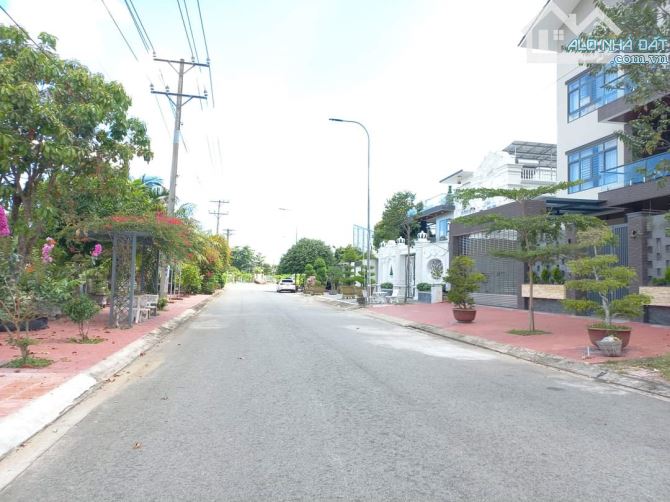 🏡BÁN NỀN BIỆT THỰ GÓC 520M² VỊ TRÍ ĐẸP KDC 586, CÁI RĂNG  -- GIÁ BÁN: 28 triệu/m²