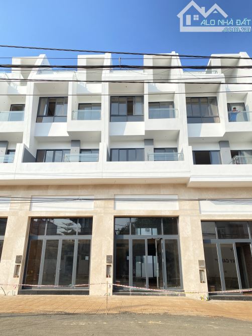 Cần bán shophouse MTKD Nguyễn Đình Chiểu, Tân Lợi, Buôn Ma Thuột 4 Tầng 12,5 TỶ