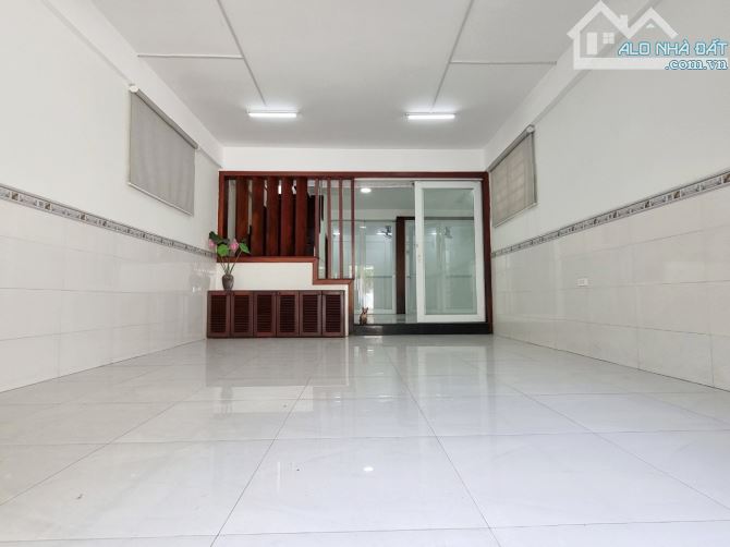 🏠 Nhà HXH Mặt tiền Hẻm Bạch Đằng, P.15, 80m2, 11.9 Tỷ TL