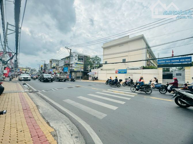Siêu phẩm trung tâm Linh Chiểu - Thủ Đức, hẻm xe hơi, thích hợp xây CHDV, khuôn đất vuông - 1