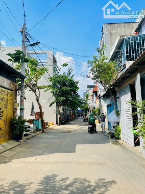 CHỊ GÁI GỬI BÁN LÔ ĐẤT 62M2  GẦN CHỢ PHƯỚC LONG A GIÁ CHỈ 2 TỶ 500 GỌI CHO EM XEM ĐẤT - 1