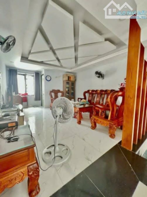 Mặt tiền Nguyễn Trường Tộ, Tân Phú, 80m2, 5 Tầng, 4,3m x 19m, chỉ 14 tỷ 5 - 2