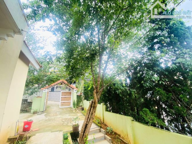 🏡 BÁN ĐẤT TẶNG NHÀ VƯỜN - Ô TÔ VÔ TẬN NƠI - CÁCH TRUNG TÂM CHỈ 2KM - 3