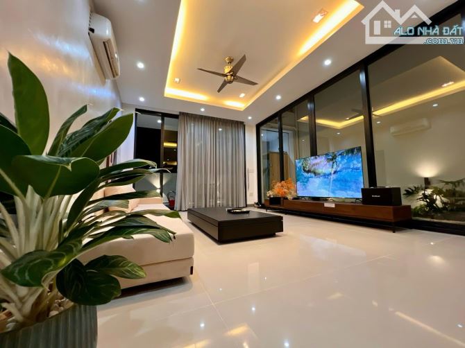 🏠VILLA 350M2 SIÊU SANG XỊN MỊN CÓ HỒ BƠI BIỂN PHẠM VĂN ĐỒNG- 3 TẦNG MẶT TIỀN 10M.