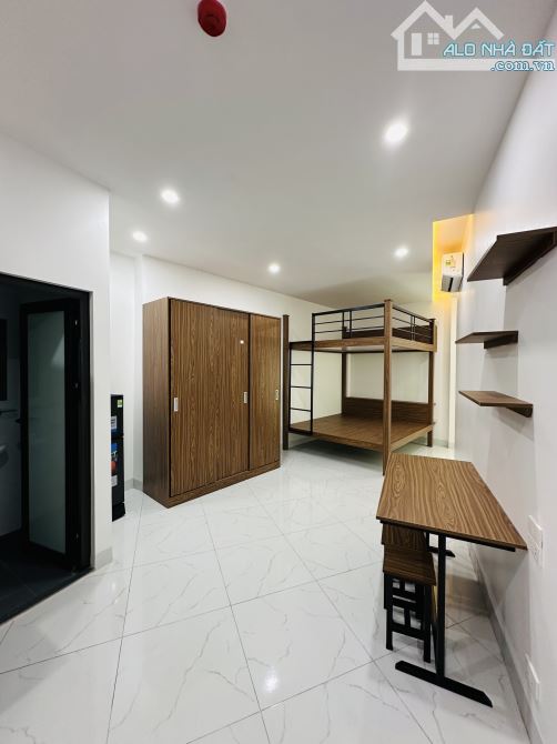 Cho Thuê CCMN Ngõ 239 Quan Nhân Thanh Xuân 30m2 Gác Xép Full Nội Thất Thang Máy, Ban Công - 1