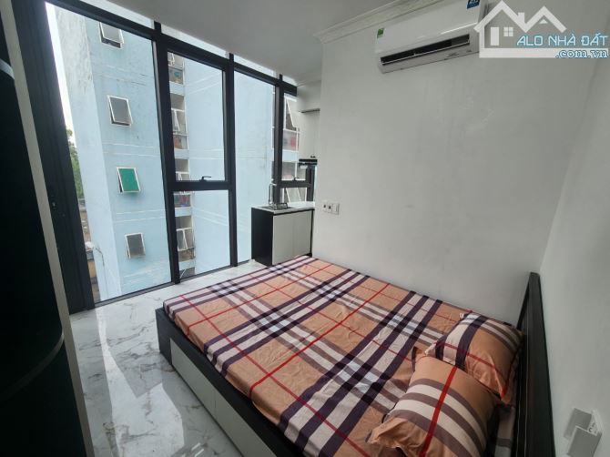 Cho Thuê CCMN Ngõ 205 Lương Thế Vinh Thanh Xuân 25m2 Studio Full Nội Thất Thang Máy, Cửa S - 1