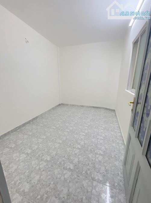 Nhà đẹp  40m2 Nguyễn Duy Q.8 ở ngay Giá tốt chỉ 3.85 Tỷ - 2