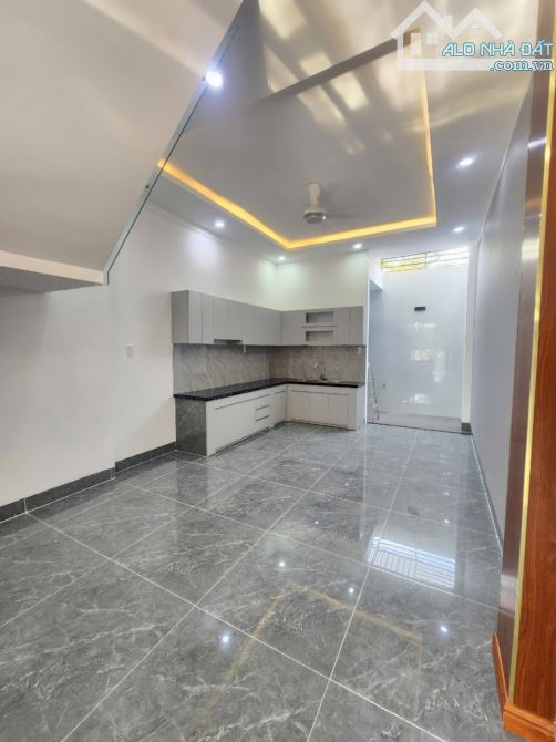 3,55Tỷ TL🔥Bán nhà 1 trệt 2 lầu + Tum, KDC Lộc Phát Residence, P.Thuận Giao, Tp.Thuận An - 2