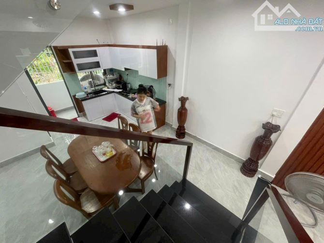 🏠🏠 CẦN CHO THUÊ NHÀ 3 TẦNG KIỆT OTO 246 HÙNG VƯƠNG, TP HUẾ - 2