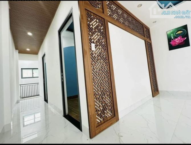 Bán gấp nhà 1 trệt 1 lửng đúc sân xe ôtô mới xây sổ riêng thổ cư, ngay cây xăng Đức Hưng - 3