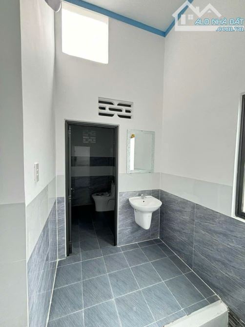 Bán nhà gác lững mái thái đẹp, SỔ HỒNG RIÊNG THỔ CƯ giá chỉ hơn 2TY. - 4