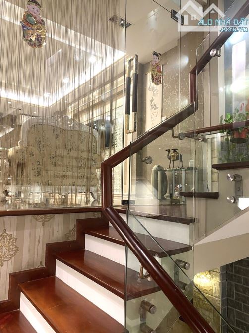 BÁN NHÀ PHỐ CẦU ĐẤT HỒNG HÀ 79 M2 -5T- 12,5 tỷ - 8