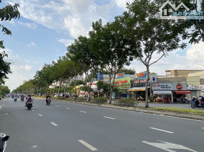 MẶT TIỀN ĐƯỜNG TRẦN NÃO - QUẬN 2 - NHÀ 145M2 (5,8 x 25) - ĐANG CHO THUÊ 40 TRIỆU /THÁNG