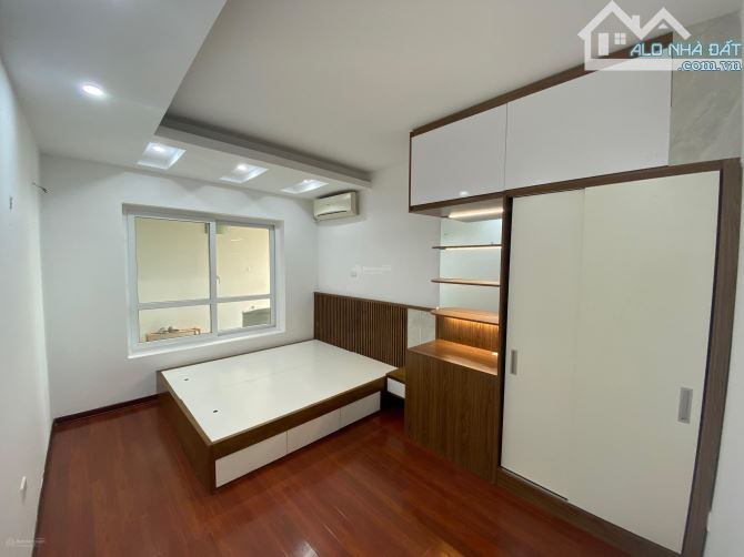 Cho thuê căn hộ chung cư Home city 177 Trung Kính, 2 ngủ - full đồ