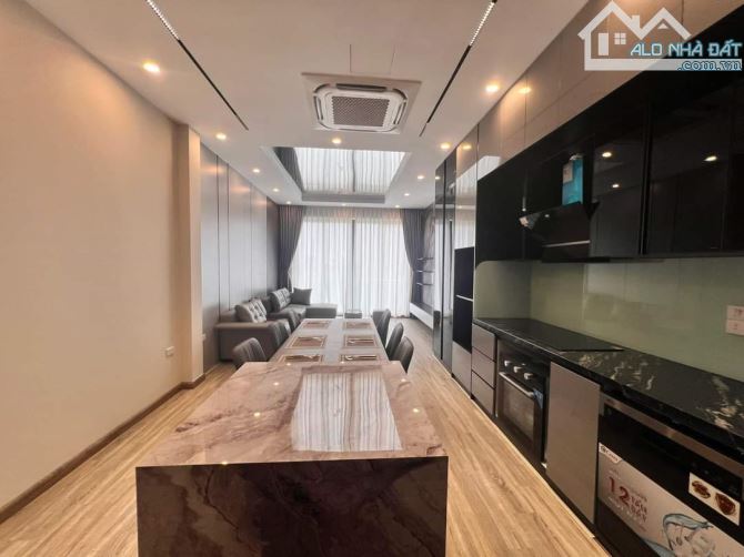 🏢 SIÊU PHẨM TOÀ NHÀ THẠCH BÀN 60M² 8 TẦNG – 19,5 TỶ