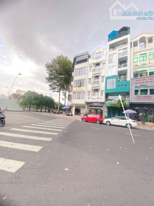 Bán Nhà Mặt Tiền Số 1A2 Nguyễn Đình Chiểu, Phường Đakao, Quận 1. DT: 4,5 x 12m. Hầm 7 Tầng - 1