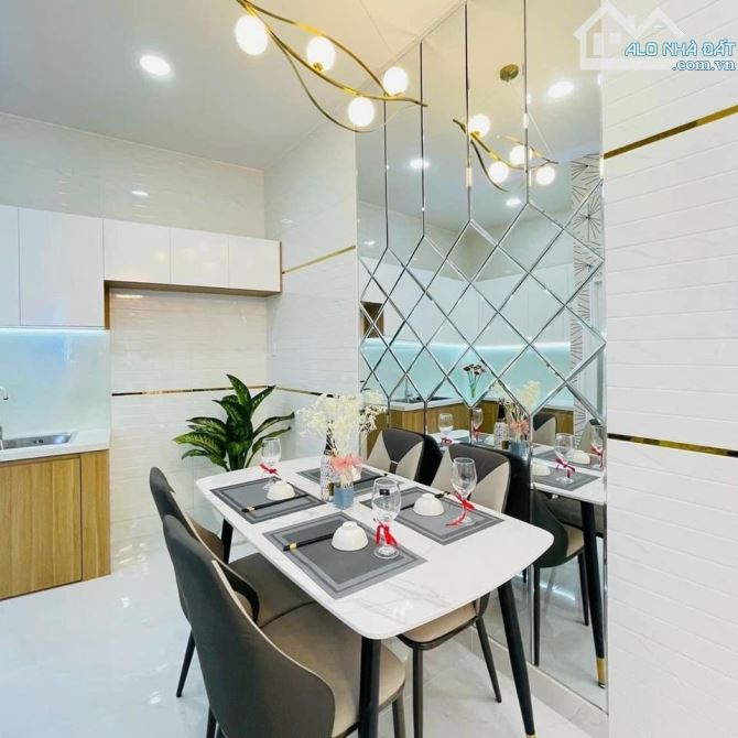 Nhà 3 tầng đã xây hoàn thiện 3 tầng,gần vòng xoay An Phú,Bình Dương., 4 phòng ngủ , SHR - 2