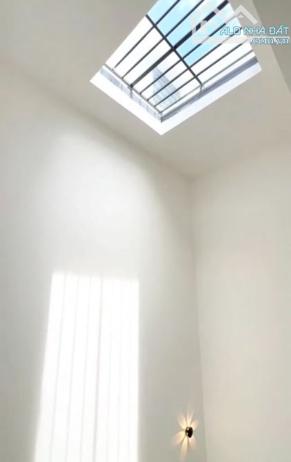 Nhà 3 tầng đã xây hoàn thiện 3 tầng,gần vòng xoay An Phú,Bình Dương., 4 phòng ngủ , SHR - 3
