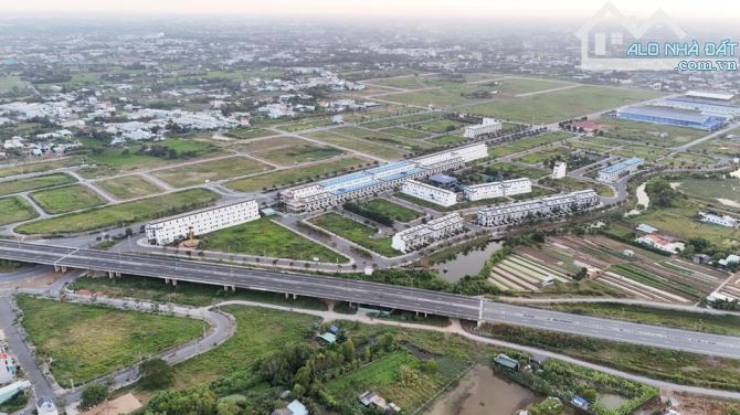 Ngộp lãi 100m2 (5x20m) Sol City đường lớn, sổ hồng riêng giá 1 tỷ 700 triệu thương lượng - 4