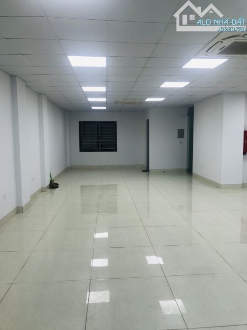 Cho thuê văn phòng Triều Khúc- Nguyễn Trãi giá rẻ, diện tích 120 m2/tầng , sàn thông đẹp - 6