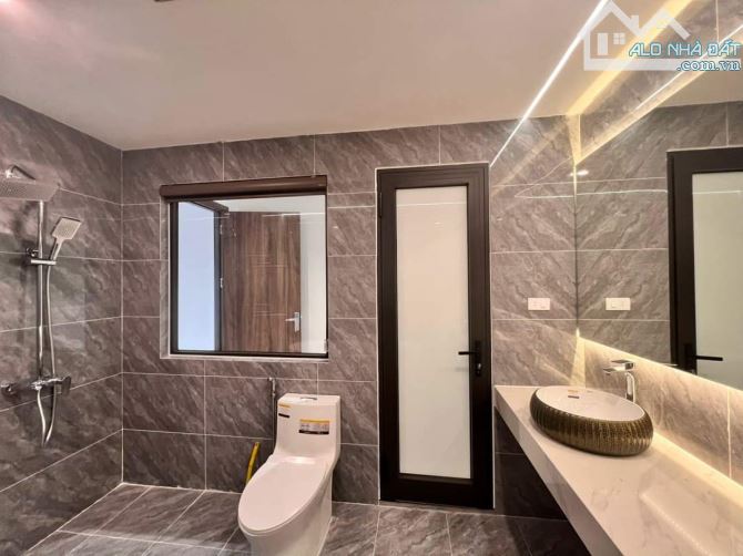 🏢 SIÊU PHẨM TOÀ NHÀ THẠCH BÀN 60M² 8 TẦNG – 19,5 TỶ - 8