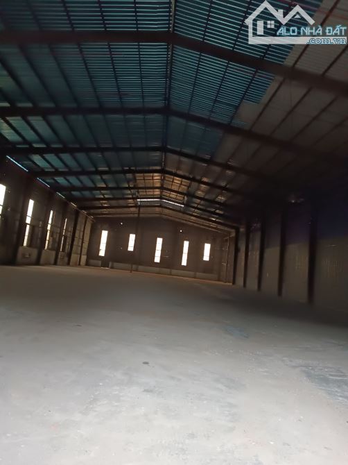 Cho thuê Kho 1000m2 giá chỉ 30tr tại Đà Nẵng