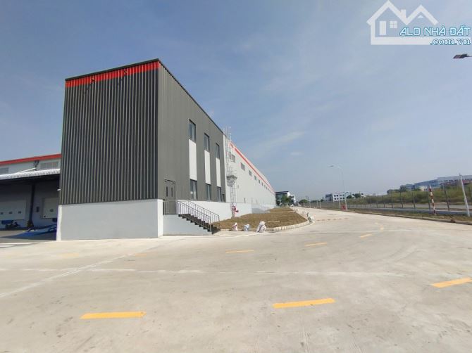 Cho thuê kho xưởng 18.000m2 (xd: 12500m2) KCN Tân Phú Trung. Có PCCC tự động, trạm 1500kva