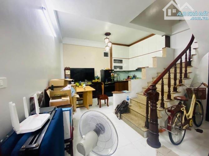 🎯 Bán Nhà Trần Cung 42m² - Vài Bước Chân Ra Khu Nam Cường - Giá Tốt Chỉ Từ 6x Tỷ 🎯