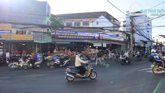 Gấp cần ra nhà kinh doanh ngay chợ Bùi Thị Xuân, p2, Đà Lạt chỉ 7 tỷ