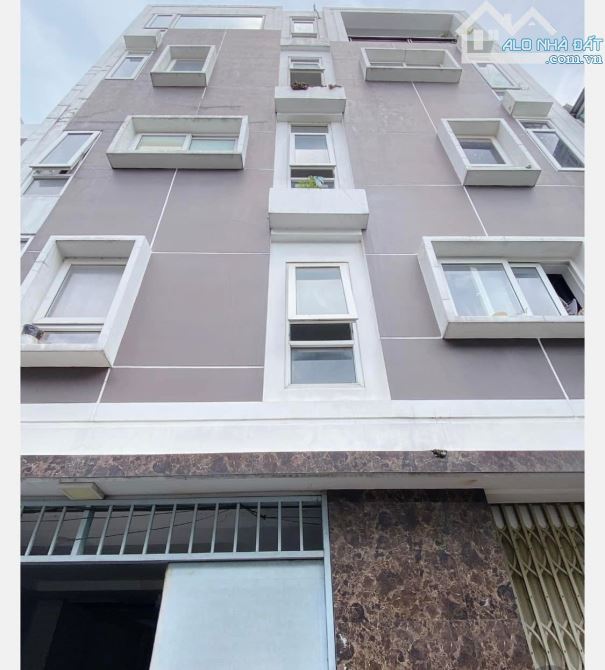 CHDV CAO CẤP - 6 TẦNG CÓ THANG MÁY - 136 m2 - Ngang 8.5m - ngay Đại Học Marketting Quận 7.