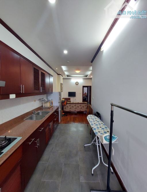 Cho thuê căn hộ: 75m giá 15 triệu; 120m giá 25 triệu. Phố Bà Triệu - 1