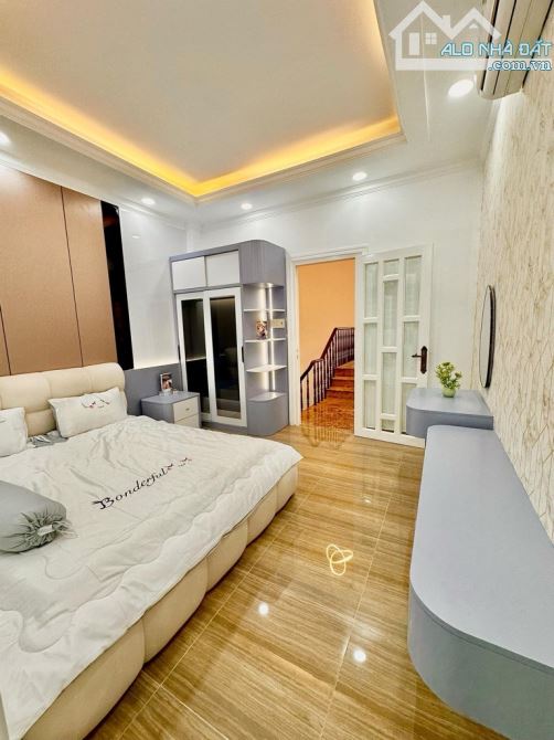 9.6 TỶ - BIỆT THỰ LÊ ĐỨC THỌ - 94 MV – NGANG CHUẨN 4M – 3 PHÒNG NGỦ. - 12