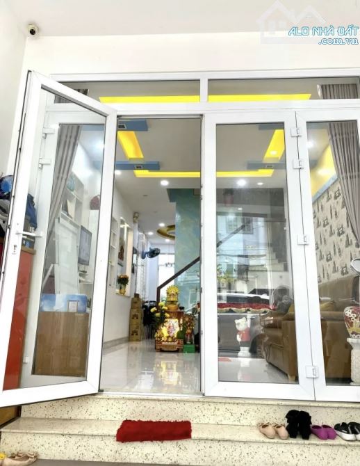 Chủ bán gấp nhà trong hẻm oto diện tích đất lớn 70m2 - 2