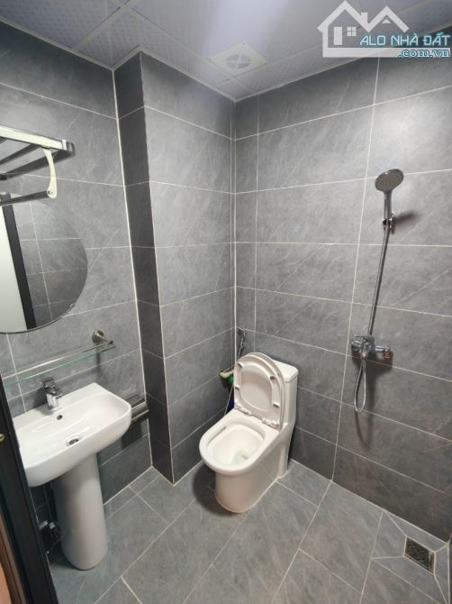 Bán Tòa CCMN, CHDV Trần Cung 15 Phòng, Dòng Tiền 75 triệu, PCCC Gần Phố, O tô Chỉ 12,5 Tỷ - 3