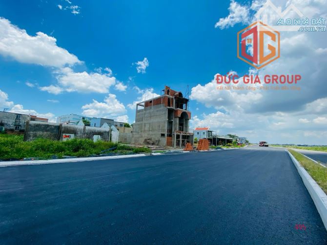 Bán lô biệt thự 850m2 siêu đẹp, mặt tiền sông, đường 34m giá 43tr/m2 - 3