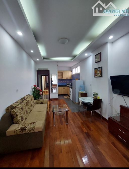 Cho thuê căn hộ: 75m giá 15 triệu; 120m giá 25 triệu. Phố Bà Triệu - 4