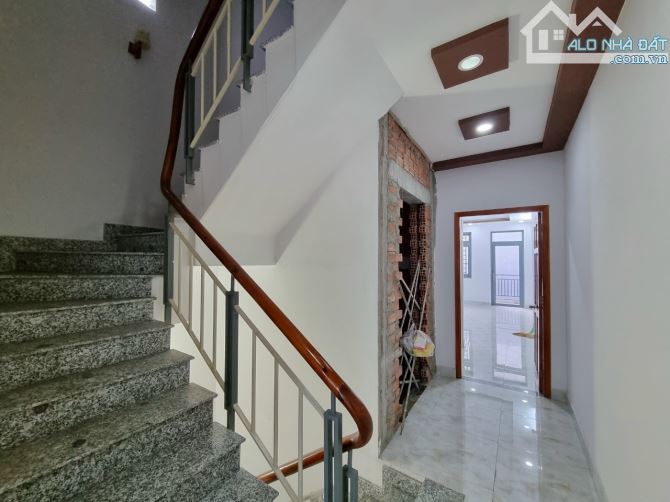 Bán Gấp Nhà Mặt Tiền Giá Hẻm Lê Quang Định, P1, Gò Vấp 146m2 (4x38) 5 Tầng giá 20 tỷ TL - 4