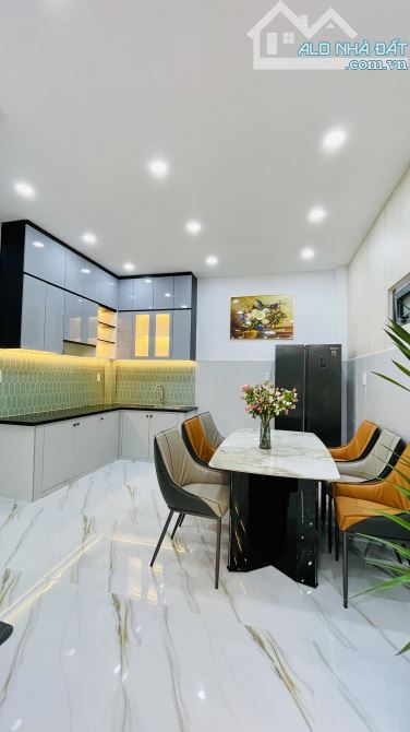 TUYỆT PHẨM Nguyễn Văn Khối - Công Viên Làng Hoa, Ô Tô Đậu Cửa - 4.2 x 13 - NHỈNH 5 Tỉ - 5