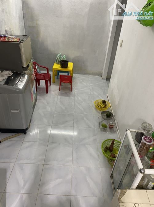 Bán nhà Trung tâm, 2 tỷ 500, 70m2, ngang 4.6m, kiệt rộng 3m thông, Hoàng Diệu, Hải Châu